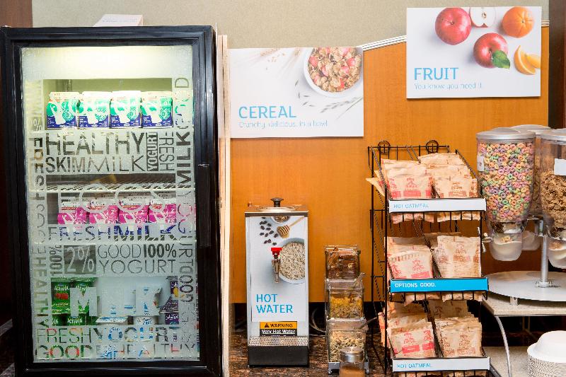 فندق Holiday Inn Express & Suites Drayton Valley, An Ihg