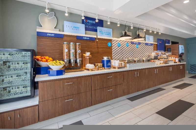 فندق Holiday Inn Express Surprise, An Ihg