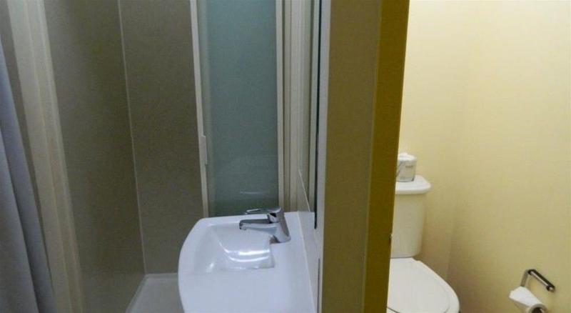 בית מלון כפרי Ibis Budget Melbourne Cbd