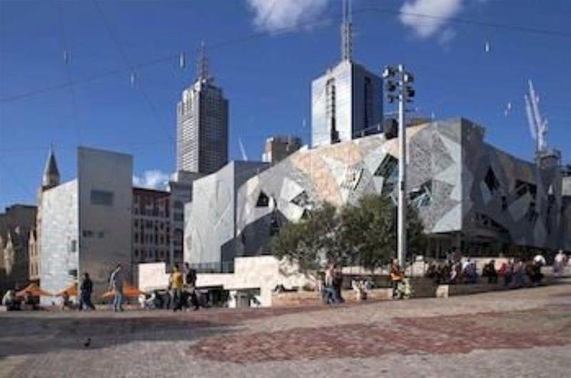 בית מלון כפרי Ibis Budget Melbourne Cbd