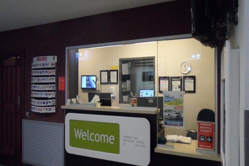 בית מלון כפרי Ibis Budget Melbourne Cbd