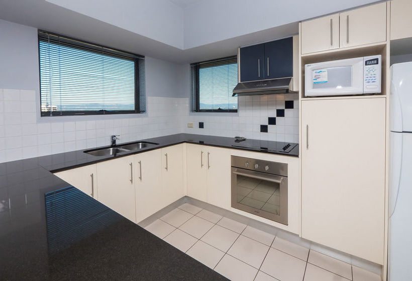 هتل Ipanema Resort Surfers Paradise