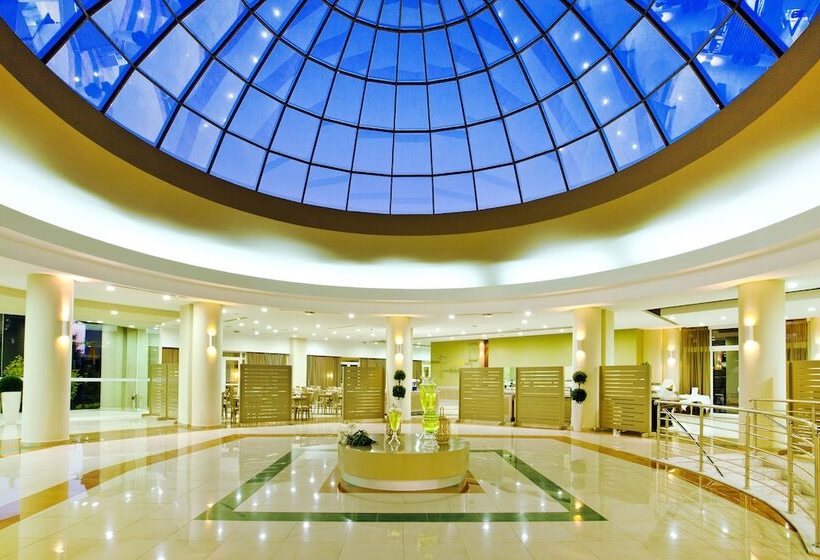 ホテル Kipriotis Maris Suites