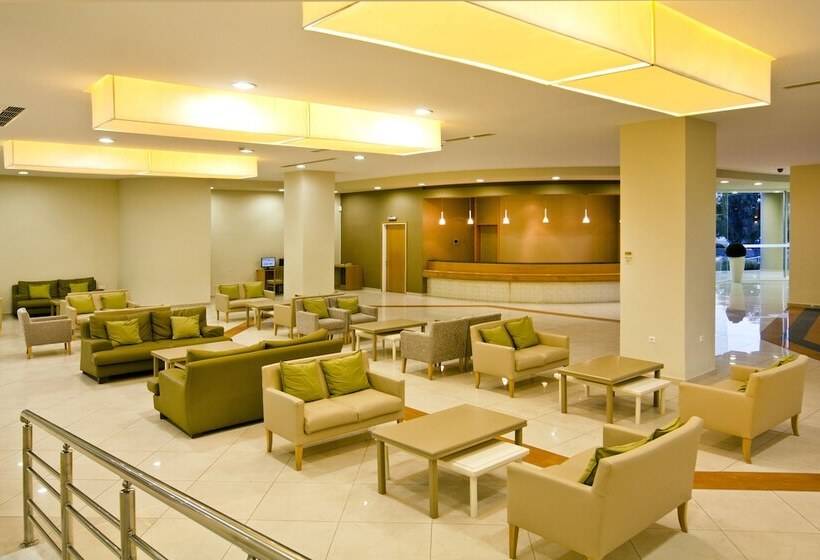 ホテル Kipriotis Maris Suites