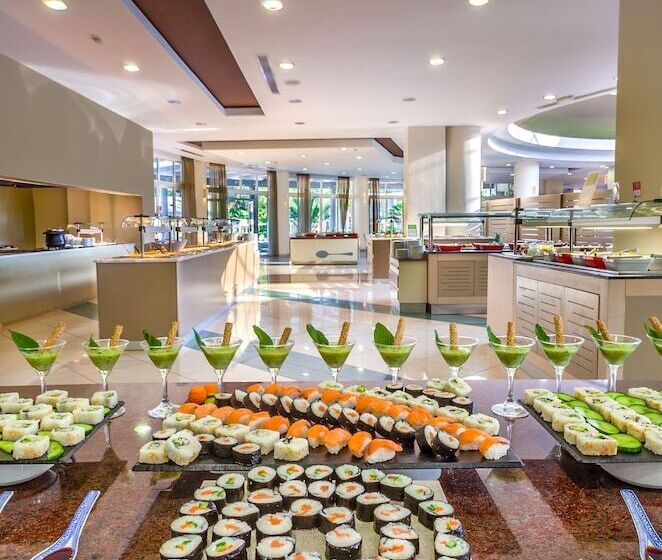 ホテル Kipriotis Maris Suites