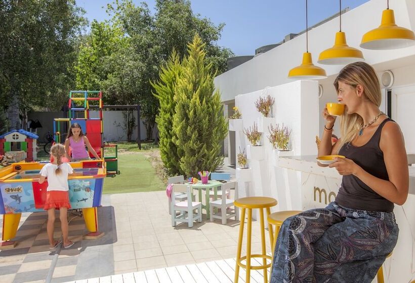 ホテル Kipriotis Maris Suites