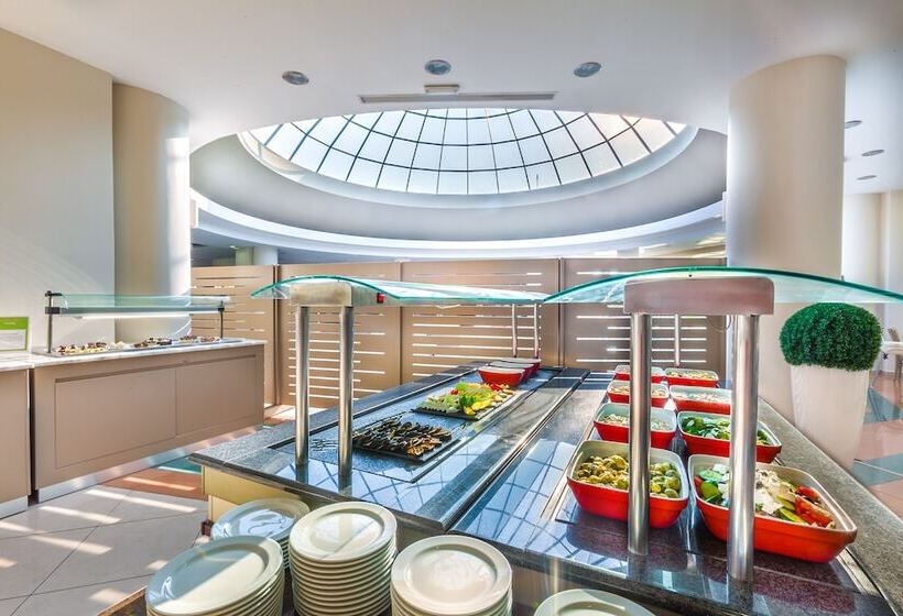 ホテル Kipriotis Maris Suites