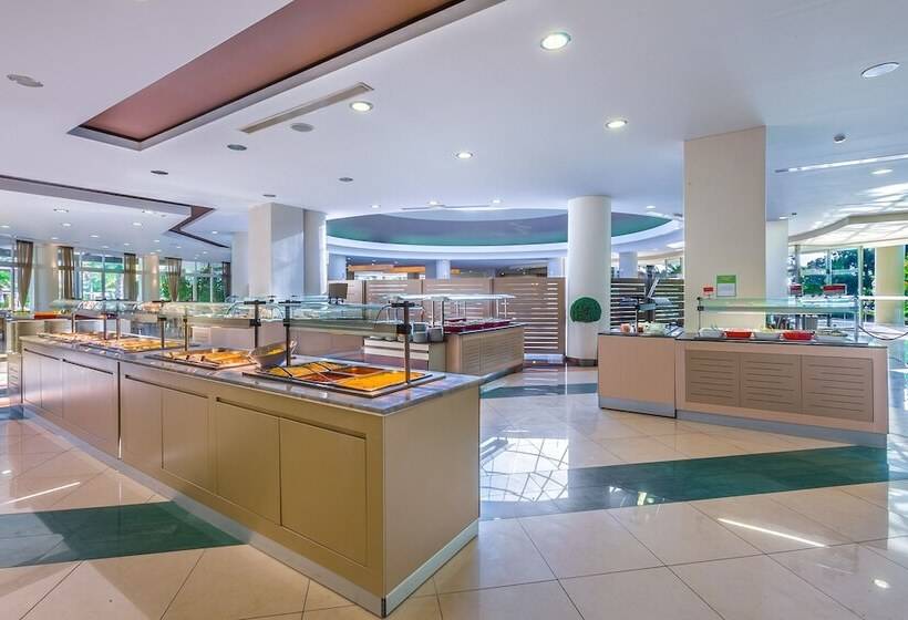 ホテル Kipriotis Maris Suites