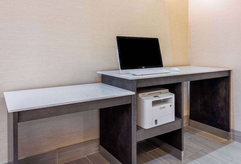 בית מלון כפרי La Quinta By Wyndham Hillsboro