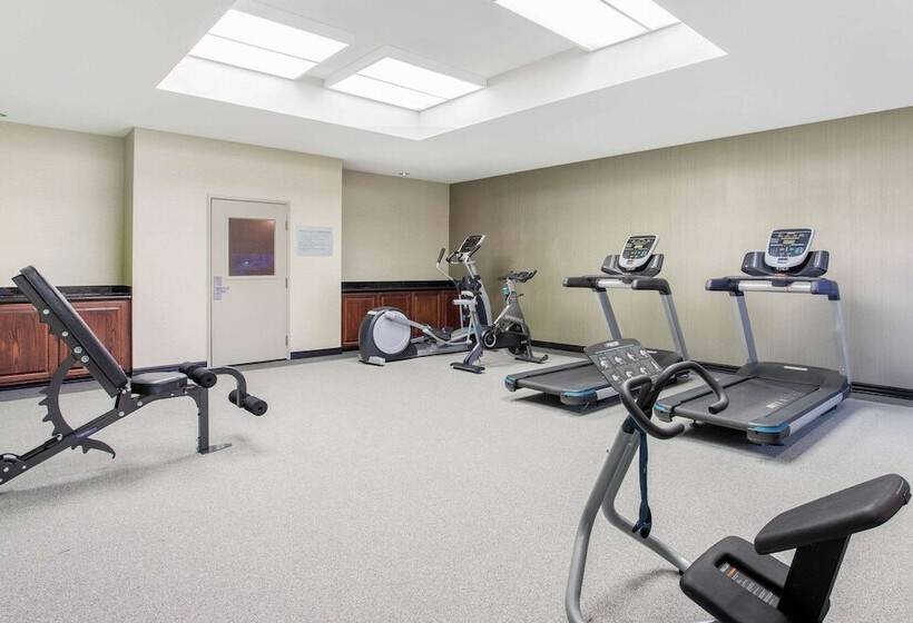 בית מלון כפרי La Quinta By Wyndham Hillsboro