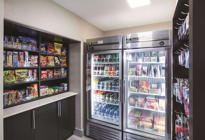 فندق La Quinta By Wyndham Walker   Denham Springs