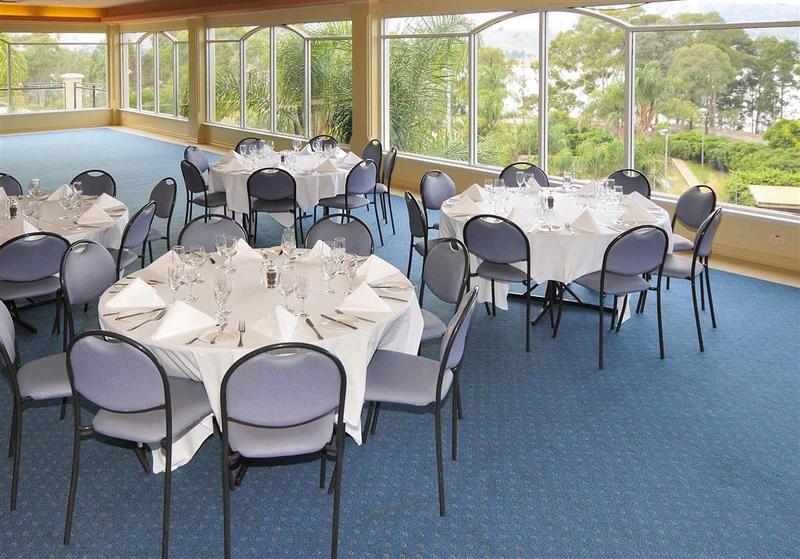 هتل Lake Hume Resort