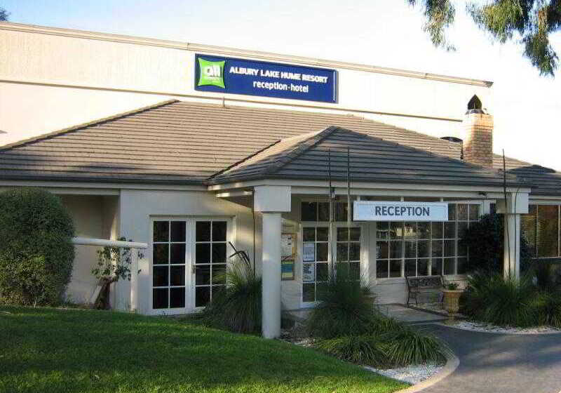 هتل Lake Hume Resort