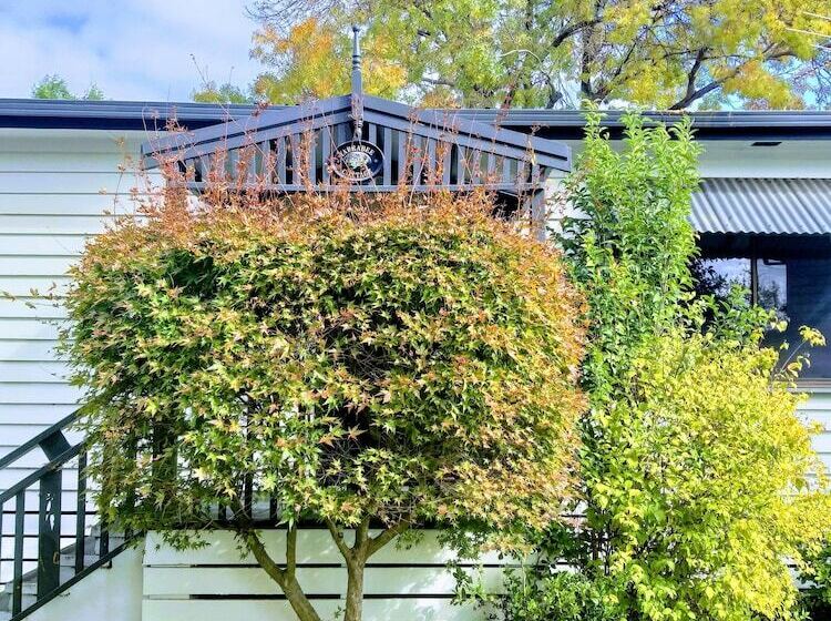 هتل Lake Hume Resort