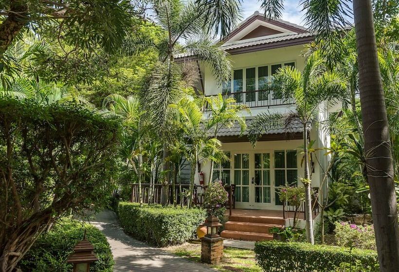 هتل Laksasubha Hua Hin