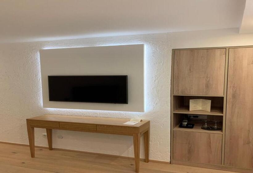 Отель Lindenhof