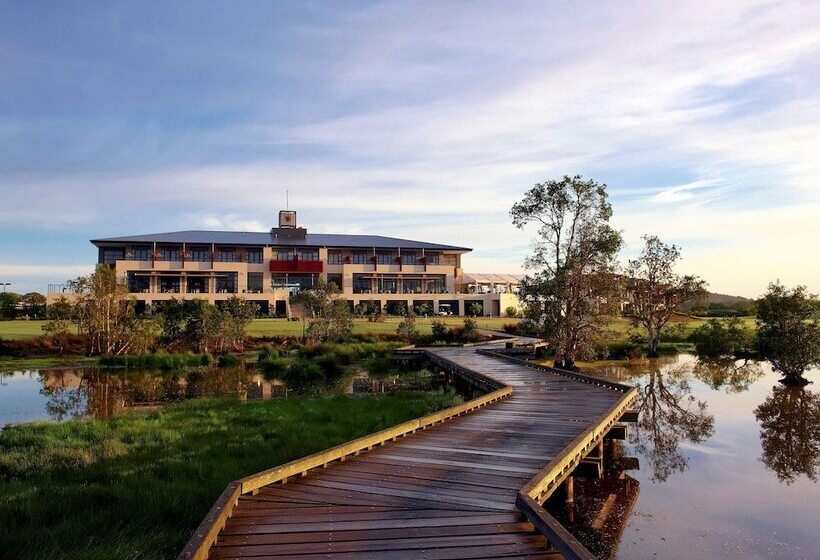 בית מלון כפרי Mercure Kooindah Waters Central Coast