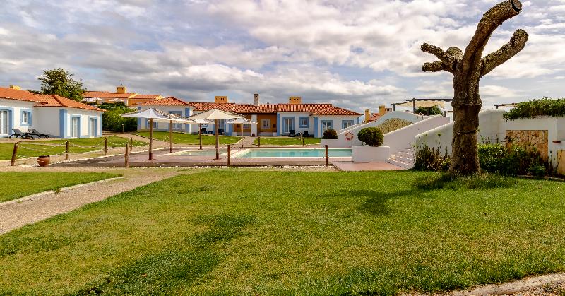 ホテル Monte Do Giestal  Casas De Campo & Spa