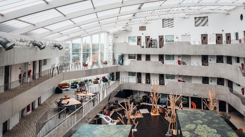 Отель Cowool Cergy