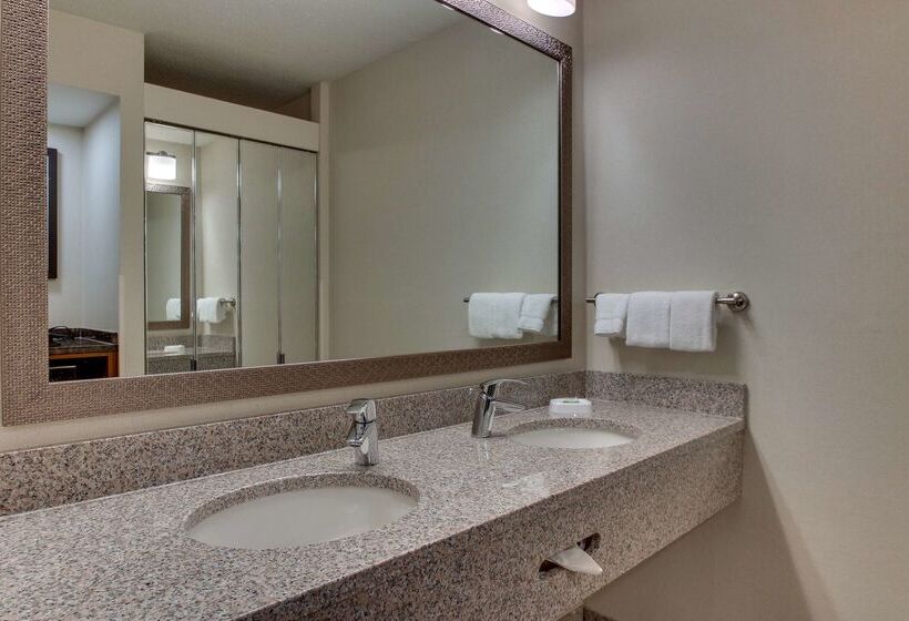 فندق Pear Tree Inn St Louis Airport