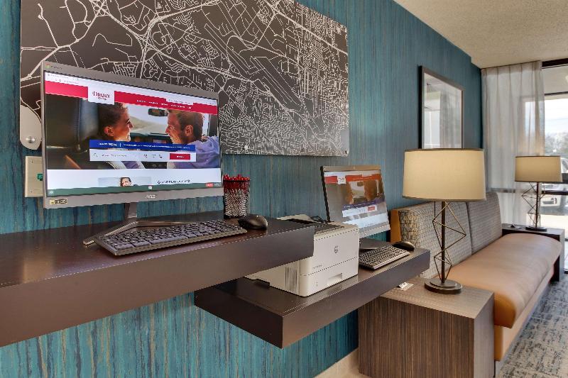 فندق Pear Tree Inn St Louis Airport