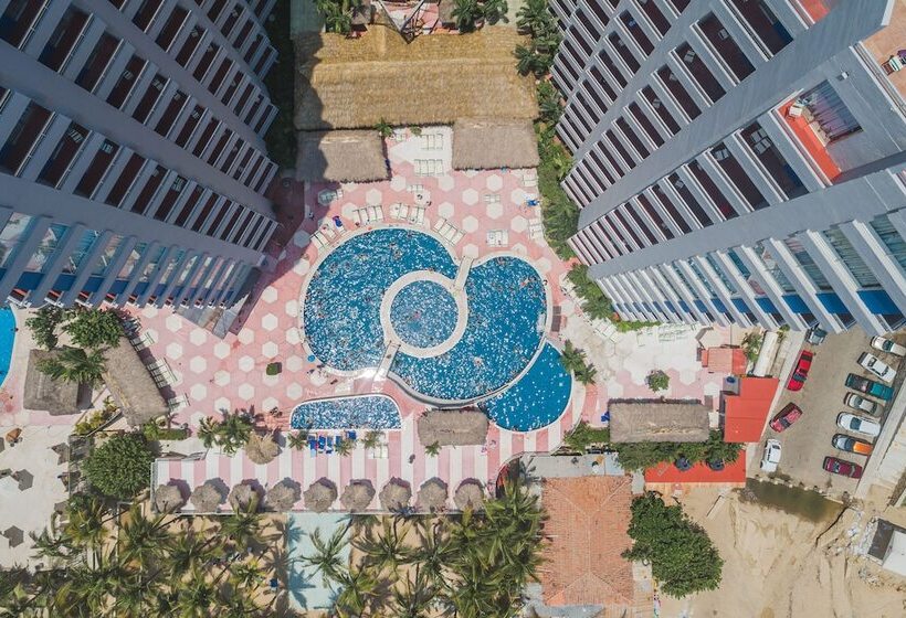 בית מלון כפרי Playa Suites Acapulco