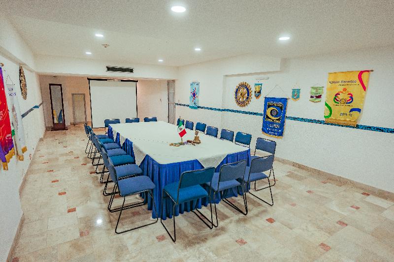 בית מלון כפרי Playa Suites Acapulco