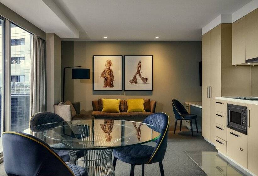 Отель The Kinson