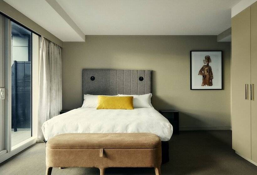 Отель The Kinson