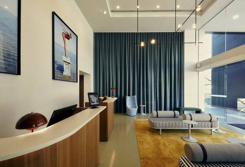 Отель The Kinson