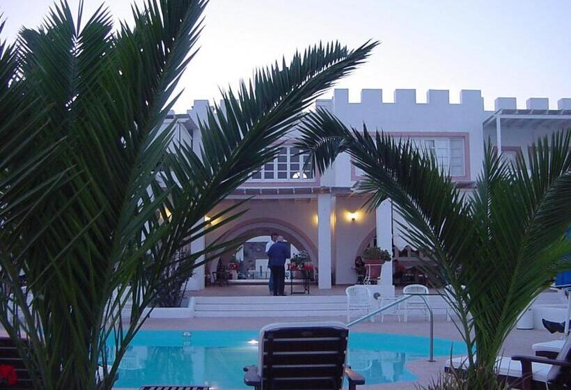 Отель Porto Scoutari Romantic