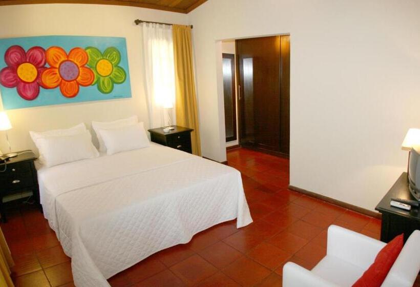 فندق Pousada Dos Girassóis