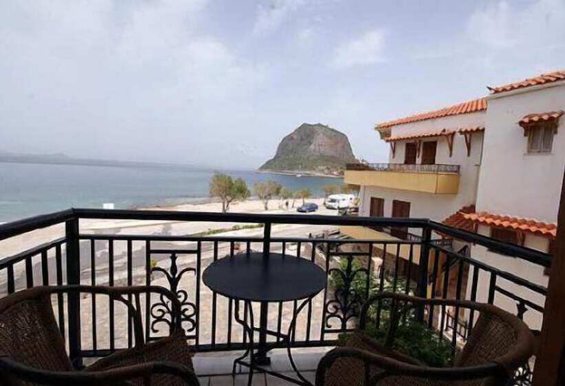 בית מלון כפרי Pramataris