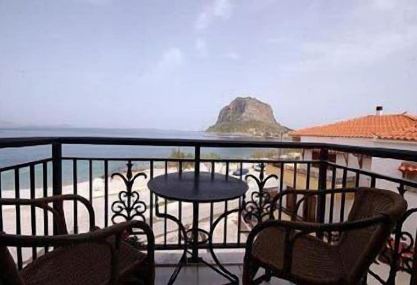 בית מלון כפרי Pramataris