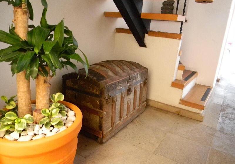 Отель Quinta Lucca