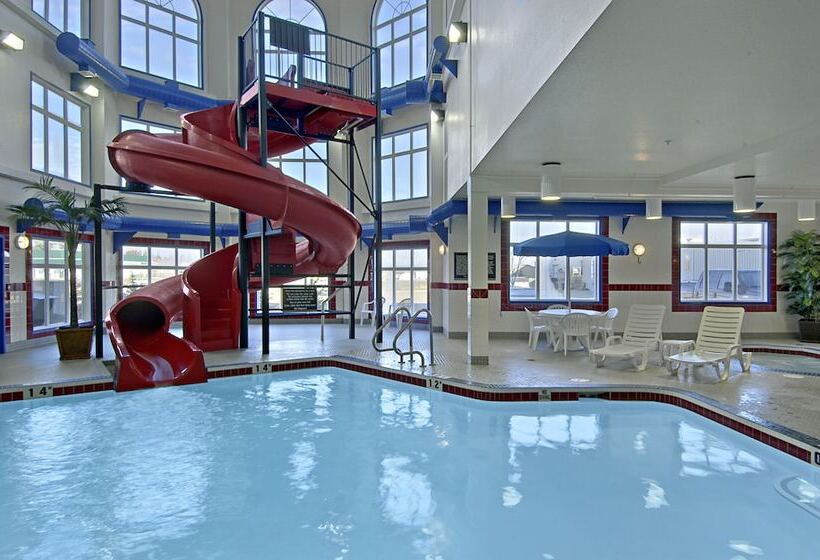 בית מלון כפרי Ramada By Wyndham Brooks