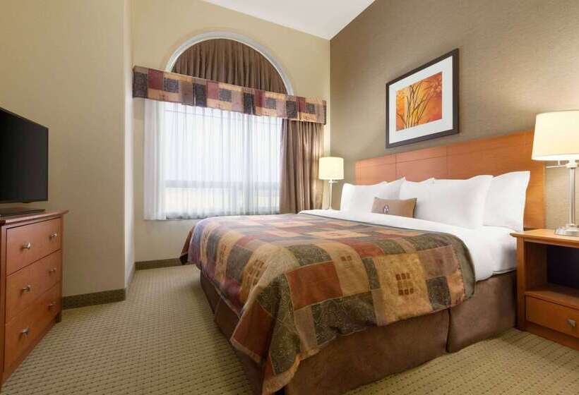 فندق Ramada By Wyndham Drayton Valley