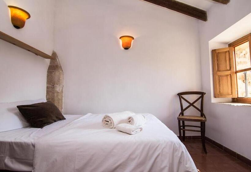 فندق ريفى Petit Hotel Hostatgeria La Victoria