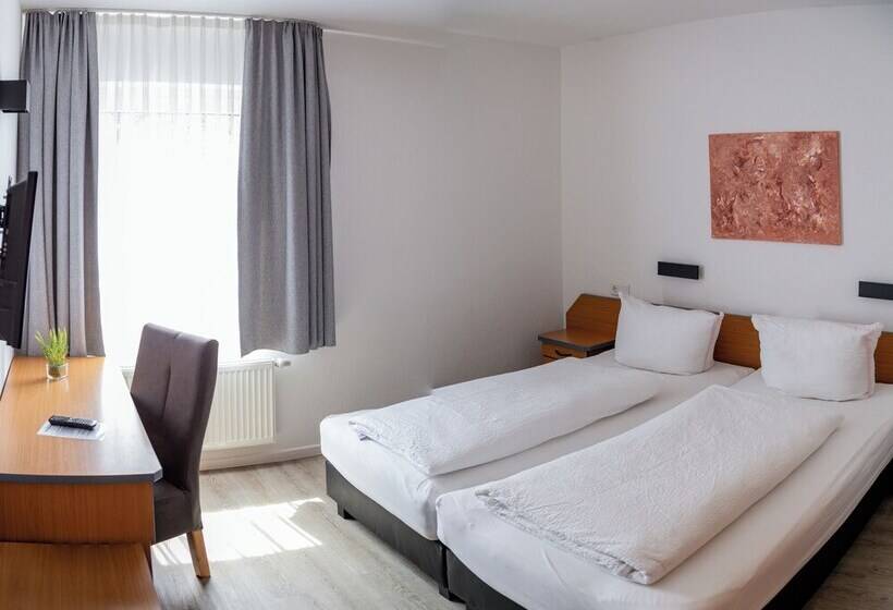 호텔 Schmidt Garni