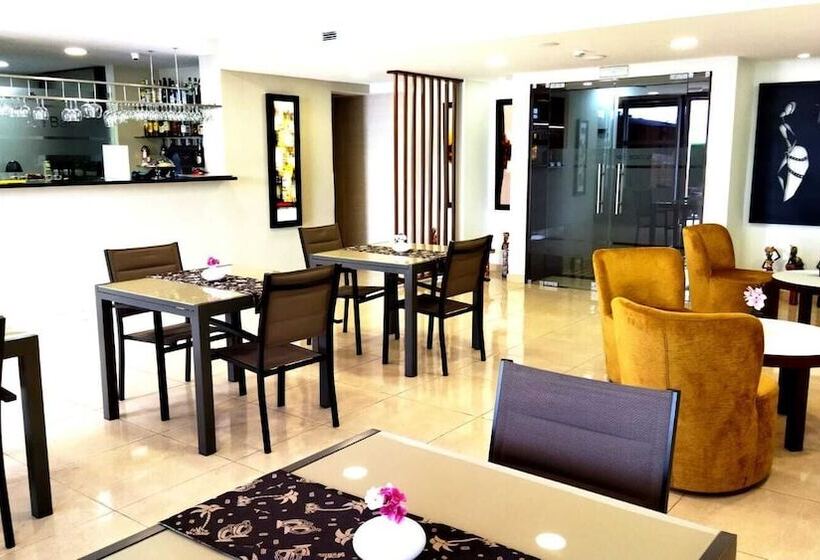 Skyna Hotel Luanda