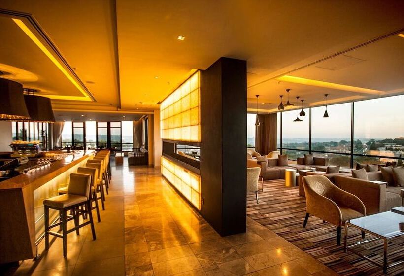 בית מלון כפרי Southern Sun Hyde Park Sandton