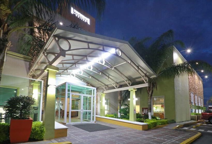 Отель Staybridge Suites Queretaro, An Ihg