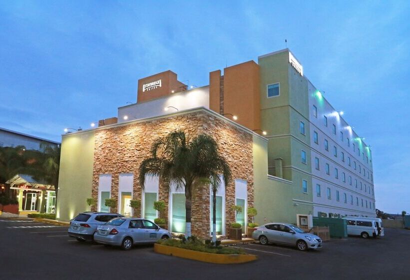 Отель Staybridge Suites Queretaro, An Ihg