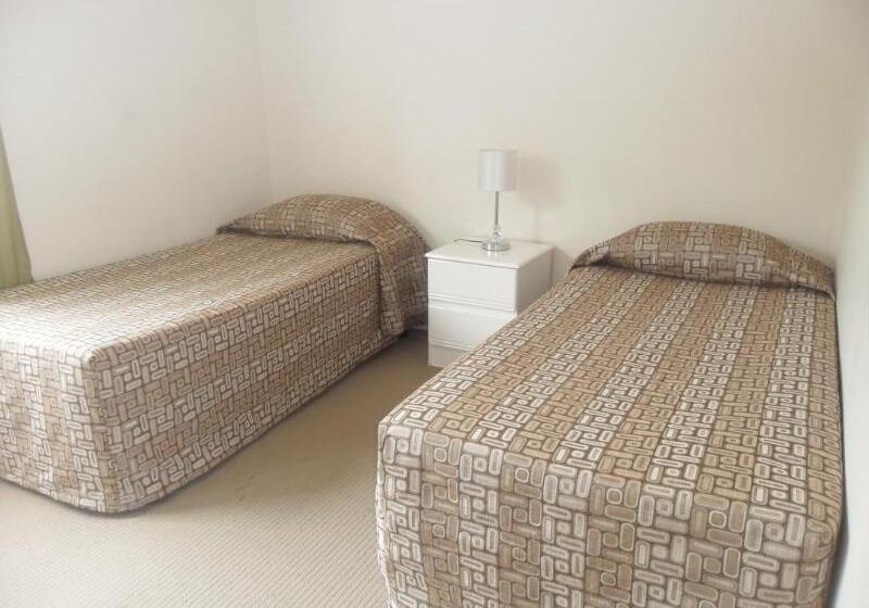 هتل Surfers Del Rey