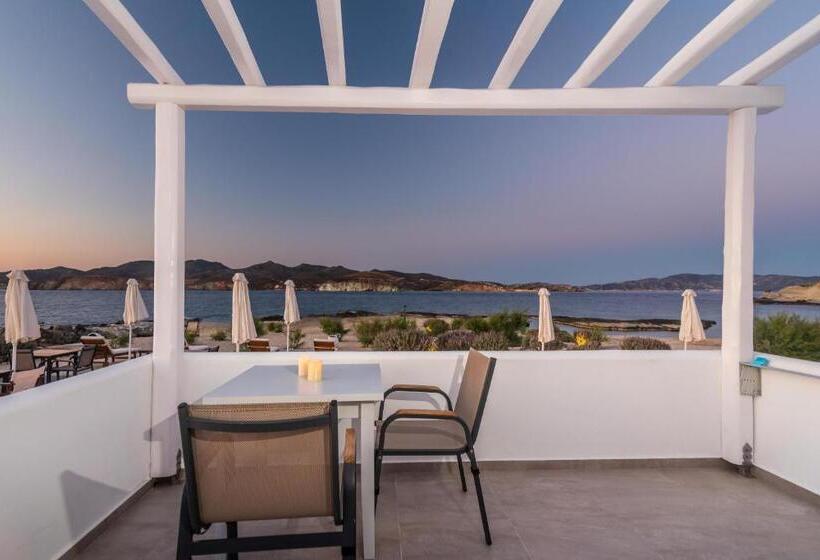 Отель Tania Milos