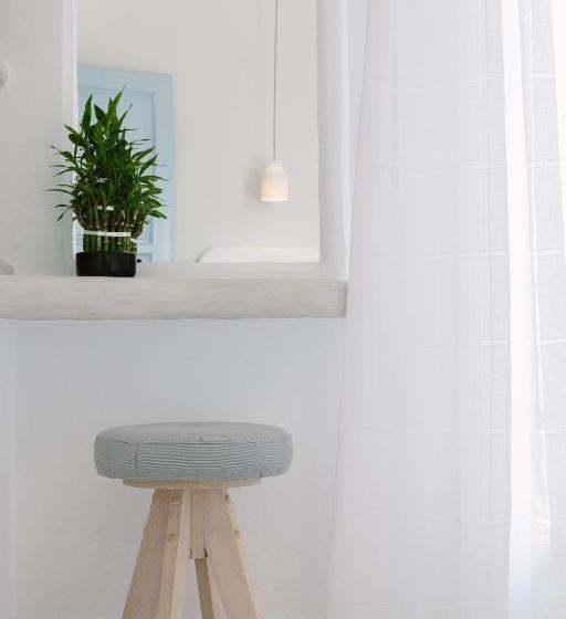 Отель Tania Milos