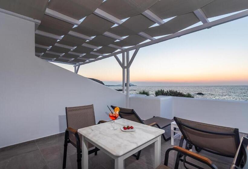 Отель Tania Milos