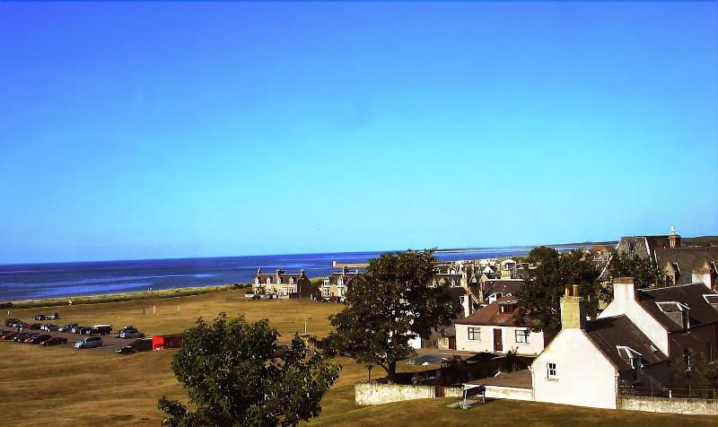 Отель The Bandstand