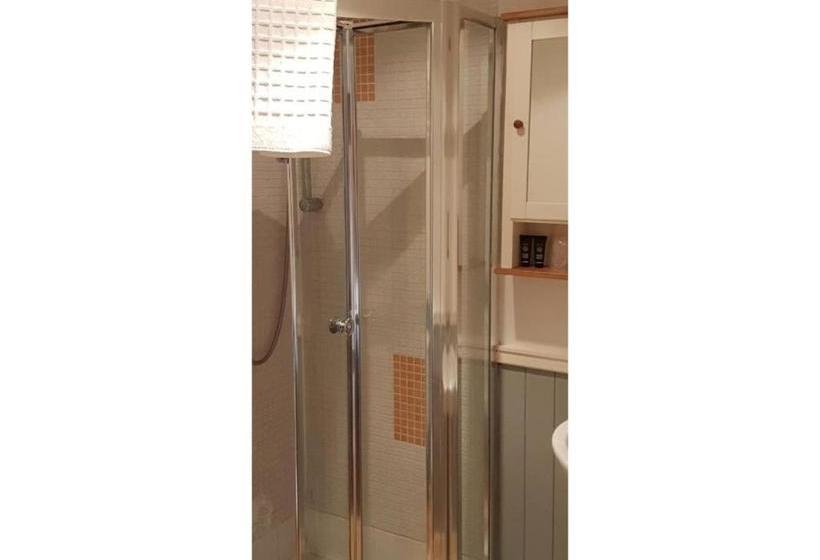 בית מלון כפרי The Bug And Spider