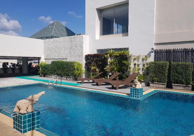 The City Hotel Sriracha By Bbh Japan